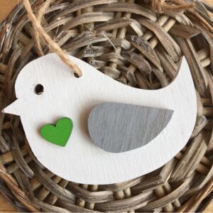 Dřevěný ptáček 7 cm zelené srdce