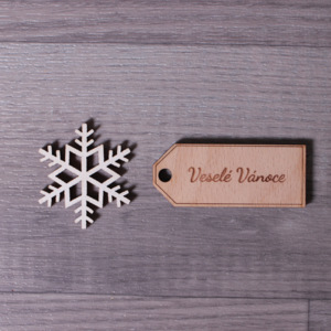 Dřevěná jmenovka na dárek - Veselé Vánoce Vyberte si jmenovku: slovenská - Veselé Vianoce
