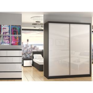 Moderní šatní skříň s bílými posuvnými skleněnými dveřmi - šířka 158 cm černý korpus - Bez dojezdu