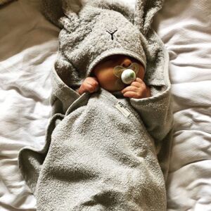 Dětská osuška s kapucí Rabbit - šedá 75x75 cm
