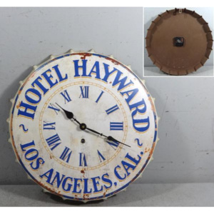 Kovové hodiny na zeď Hotel Hayward Los Angeles 48836581