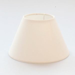 Casa de Engel - stínidlo na lampu bílé malé (E27) (Bílé stinidlo na stolní lampu vhodné k menší noze (se závitem E27).)
