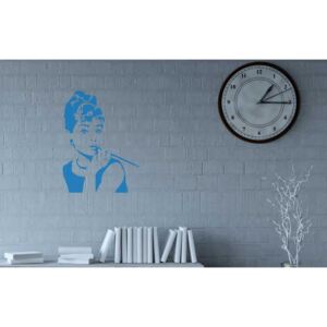 GLIX Audrey Hepburn - samolepka na zeď Ledově modrá 55 x 75 cm