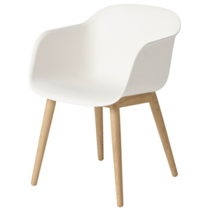 Muuto Židle Fiber Arm Chair s dřevěnou podnoží, bílá/dub