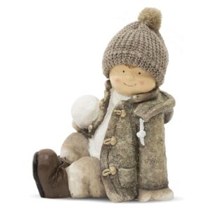 Figurka zimního dítěte- sedící kluk se sněhovou koulí, 39 cm