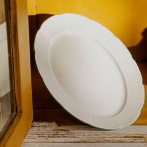 Servírovací talíř oválný z porcelánu 32 cm