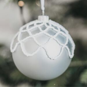 Skleněná vánoční baňka Small pearls Matt grey - 8 cm