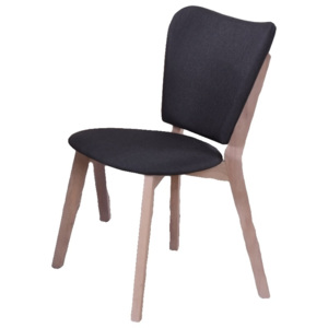Jídelní čalouněná židle v šedé barvě s dřevěnou konstrukcí KN912