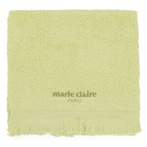 Zelený ručník na ruce Marie Claire