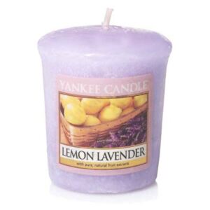 Yankee Candle - votivní svíčka Lemon Lavender 49g (Čistá a přívětivá vůně... pudrově svěží směs šťavnatého citrónu a sladkých levandulových květů...)
