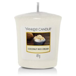 Yankee Candle - votivní svíčka Coconut Rice Cream (Krém s kokosovou rýží) 49g (Sladká krémová pochoutka s aromatickou rýží a voňavým kokosem, čerstvě naservírovaná na tržišti přímo u oceánu.)