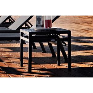 Varaschin Hliníkový odkládací boční stolek Victor, Varaschin, čtvercový 46x46x45 cm, barva dle vzorníku, hliníkové latě do čtverce