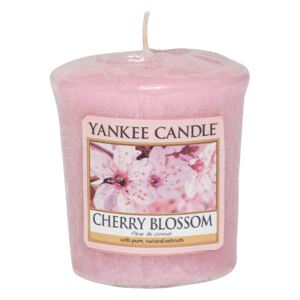 Yankee Candle - votivní svíčka Cherry Blossom 49g (Okouzlující náruč svěžích jarních květin, které dodají pokoji růžový nádech a pocit štěstí.)