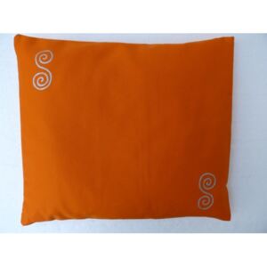 S radostí - vlastní výroba Pohankový polštářek na spaní oranžový - spirály Velikost: 35 x 40 cm