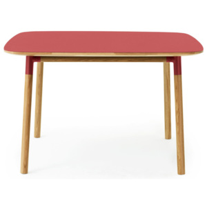 Normann Copenhagen Stůl Form 120x120 cm, červená/dub