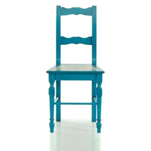 Modrá židle s květinovým dekorem