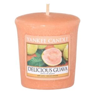 Yankee Candle - votivní svíčka Delicious Guava 49g (Nádherná letní ovocně svěží kompozice. Nosu i chuti lahodící šťavnatá vůně čerstvé kvajávy a dalšího tropického ovoce.)