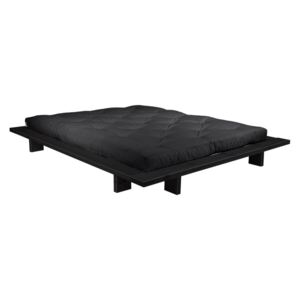 Dvoulůžková postel z borovicového dřeva s matrací Karup Design Japan Comfort Mat Black/Black, 160 x 200 cm