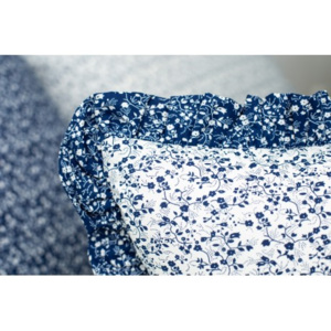 Podpěrová Povlak s volánem krep VĚTVIČKY modro-bílé