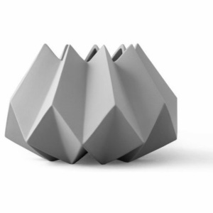 MENU Designová váza Folded Vase od Menu, Ash