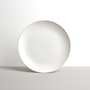 Kulatý talíř s nepravidlným okrajem Modern 24 cm bílý