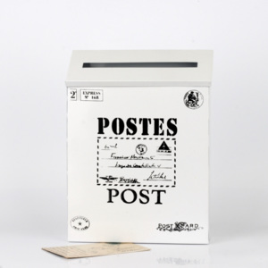 Poštovní schránka černo-bílá 22x6x30cm