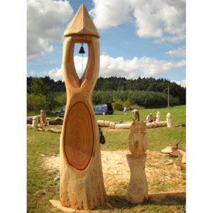 DRDLIK Zvonička 18 dřevořezba 280 cm