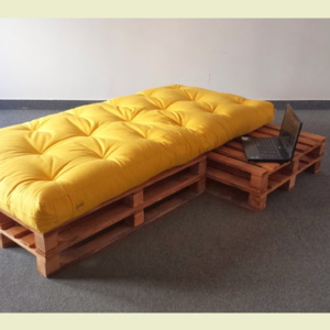 Nejfuton Paletová postel 80x200 Malá Dvojka s nočním stolkem Včelí med