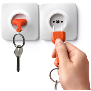 Věšáček na klíče QUALY Unplug, oranžová klíčenka
