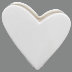 Vázička ve tvaru srdce bílá
