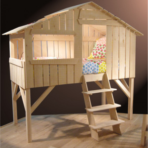 Designová postel "Tree House" - postel a skrýš pro použití doma i venku