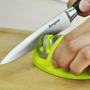 Duální kuchyňský brousek na nože