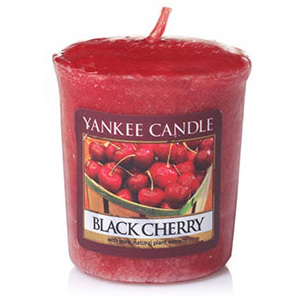Yankee Candle – votivní svíčka Black Cherry 49 g
