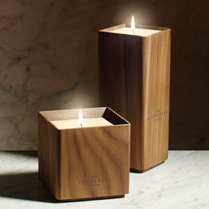 Locherber Milano – dřevěný svícen z masivu na vonnou svíčku 90 g
