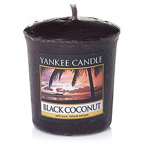 Yankee Candle – votivní svíčka Black Coconut 49 g