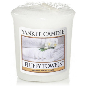 Yankee Candle – votivní svíčka Fluffy Towels 49 g