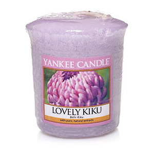 Yankee Candle – votivní svíčka Lovely Kiku 49 g