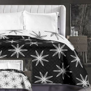 Oboustranný přehoz na postel DecoKing černo-bílý květ