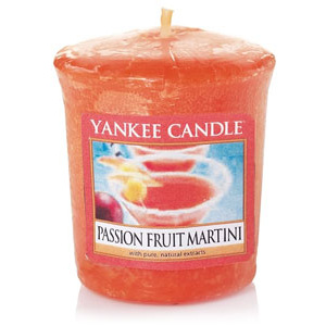 Yankee Candle – votivní svíčka Passion Fruit Martini 49 g