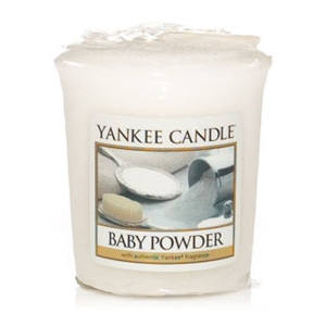 Yankee Candle – votivní svíčka Baby Powder 49 g