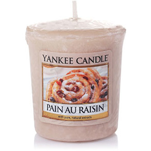 Yankee Candle – votivní svíčka Pain Au Raisin 49 g