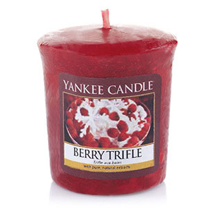 Yankee Candle – votivní svíčka Berry Trifle 49 g