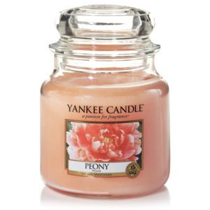 Yankee Candle – vonná svíčka Peony, střední 411 g
