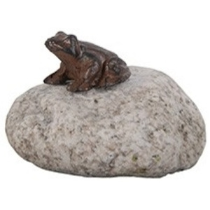 Zahradní dekorace žába na kameni
