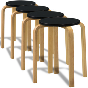 4 černé stohovatelné stoličky z ohýbaného masivního dřeva