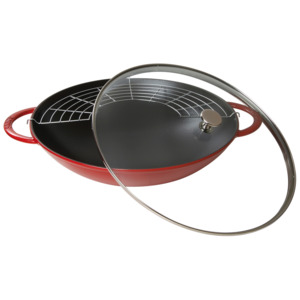 Litinový wok se skleněnou poklicí Staub, 37 cm, višňová