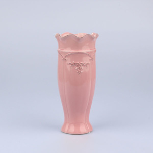 Antická váza, keramika, růžová