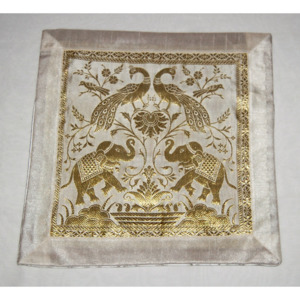 Dekorativní indický povlak na polštář