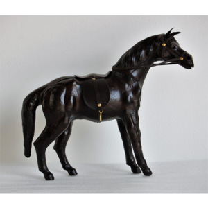 Dekorační soška "Kůň"