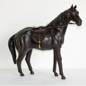 Dekorační soška "Kůň"